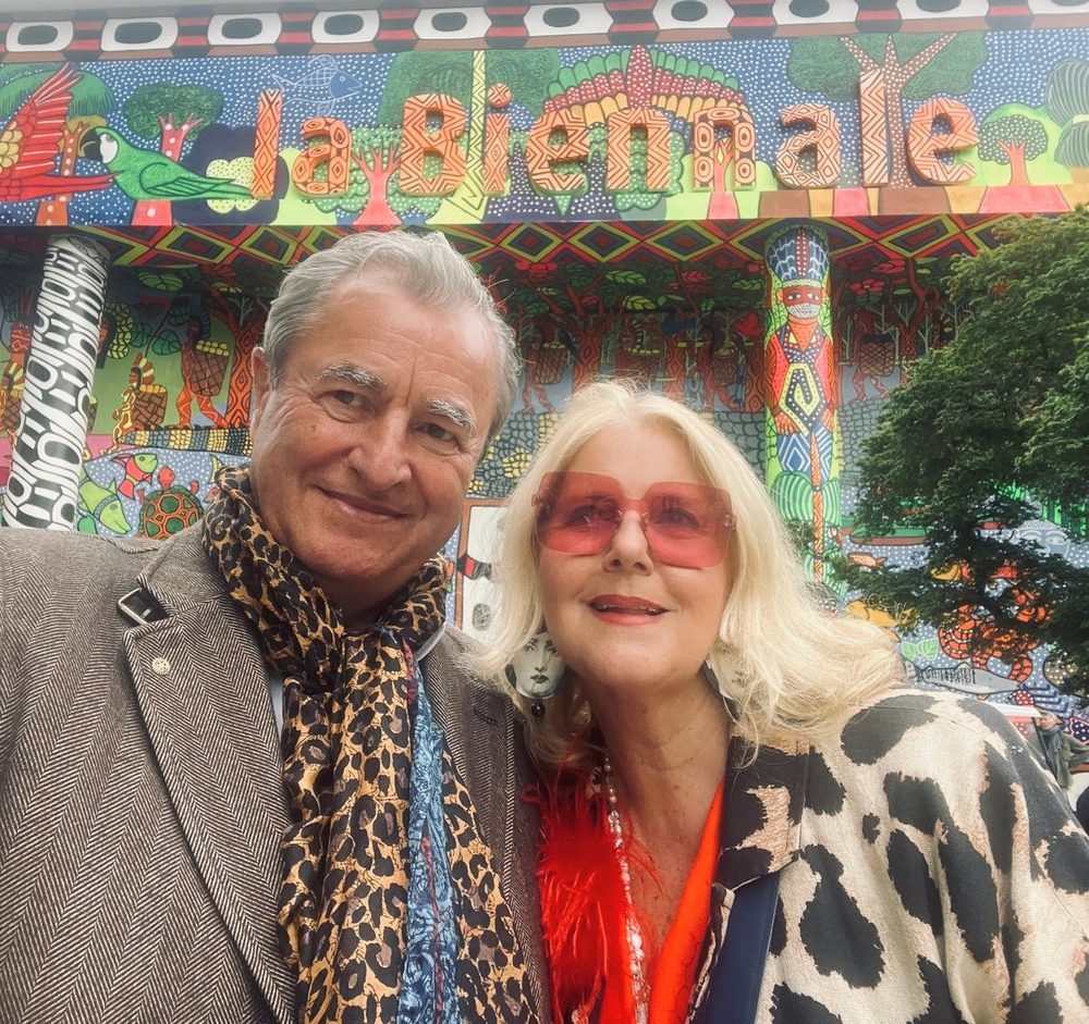 Martina Uster and Adi Winkler in front of the „la Biennale